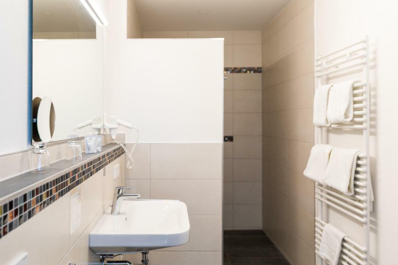 Gasthof Linde - Hotel Blum Unterroth Dış mekan fotoğraf